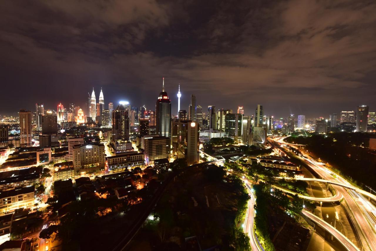 Tuxedo Kl No.1 Rooftop Pool W Skyscraper Views Hotel Kuala Lumpur Zewnętrze zdjęcie