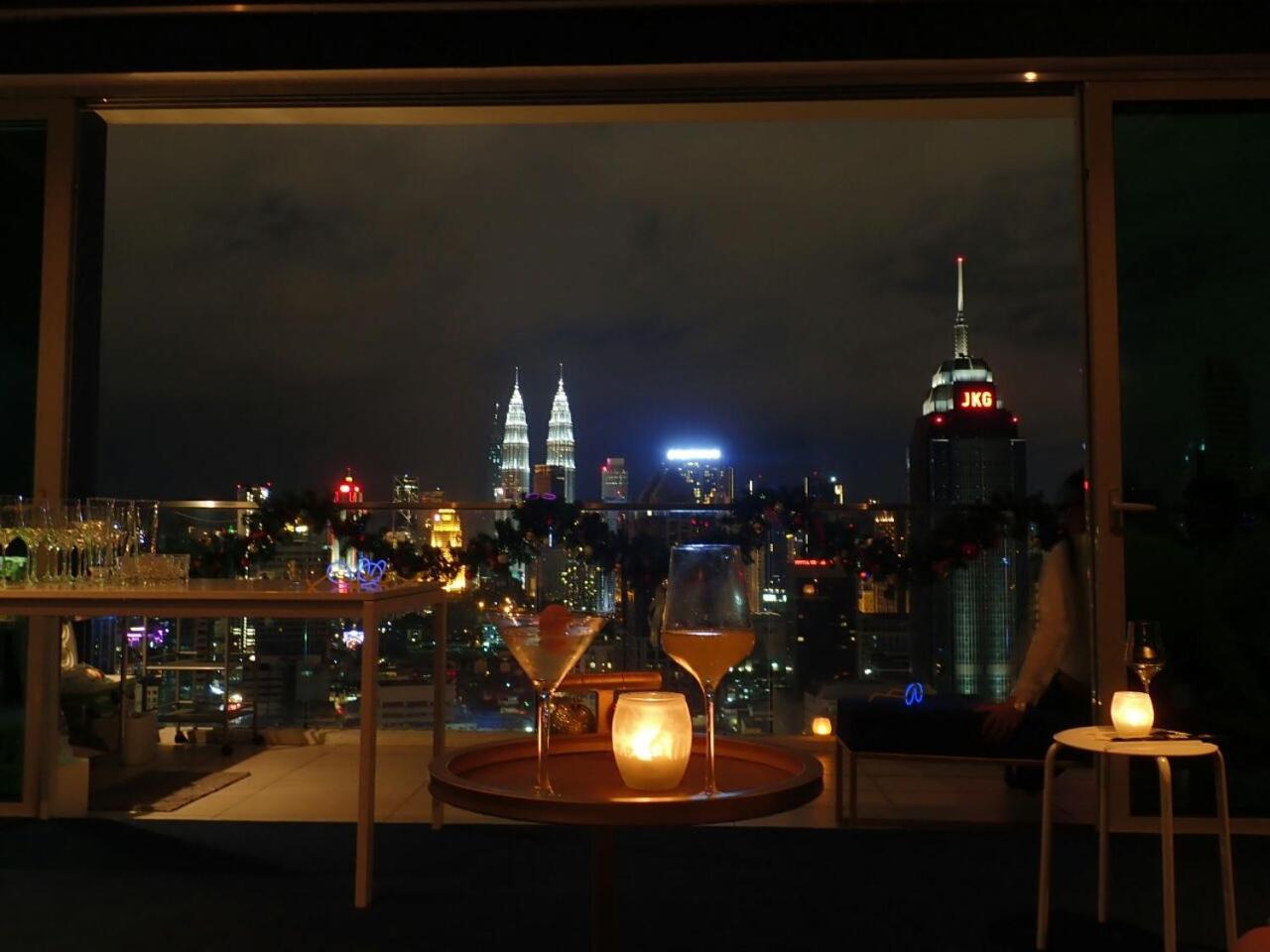 Tuxedo Kl No.1 Rooftop Pool W Skyscraper Views Hotel Kuala Lumpur Zewnętrze zdjęcie