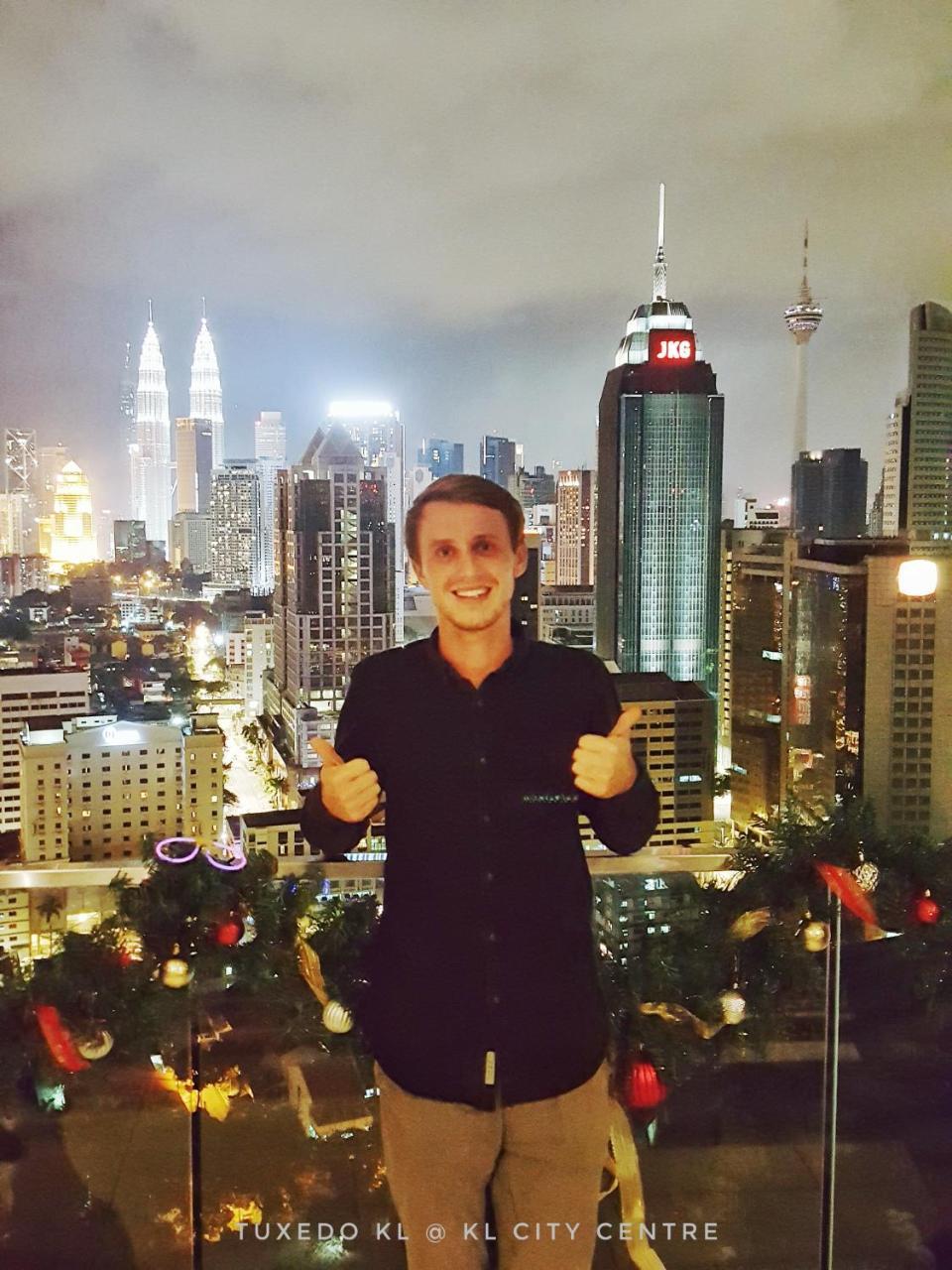 Tuxedo Kl No.1 Rooftop Pool W Skyscraper Views Hotel Kuala Lumpur Zewnętrze zdjęcie