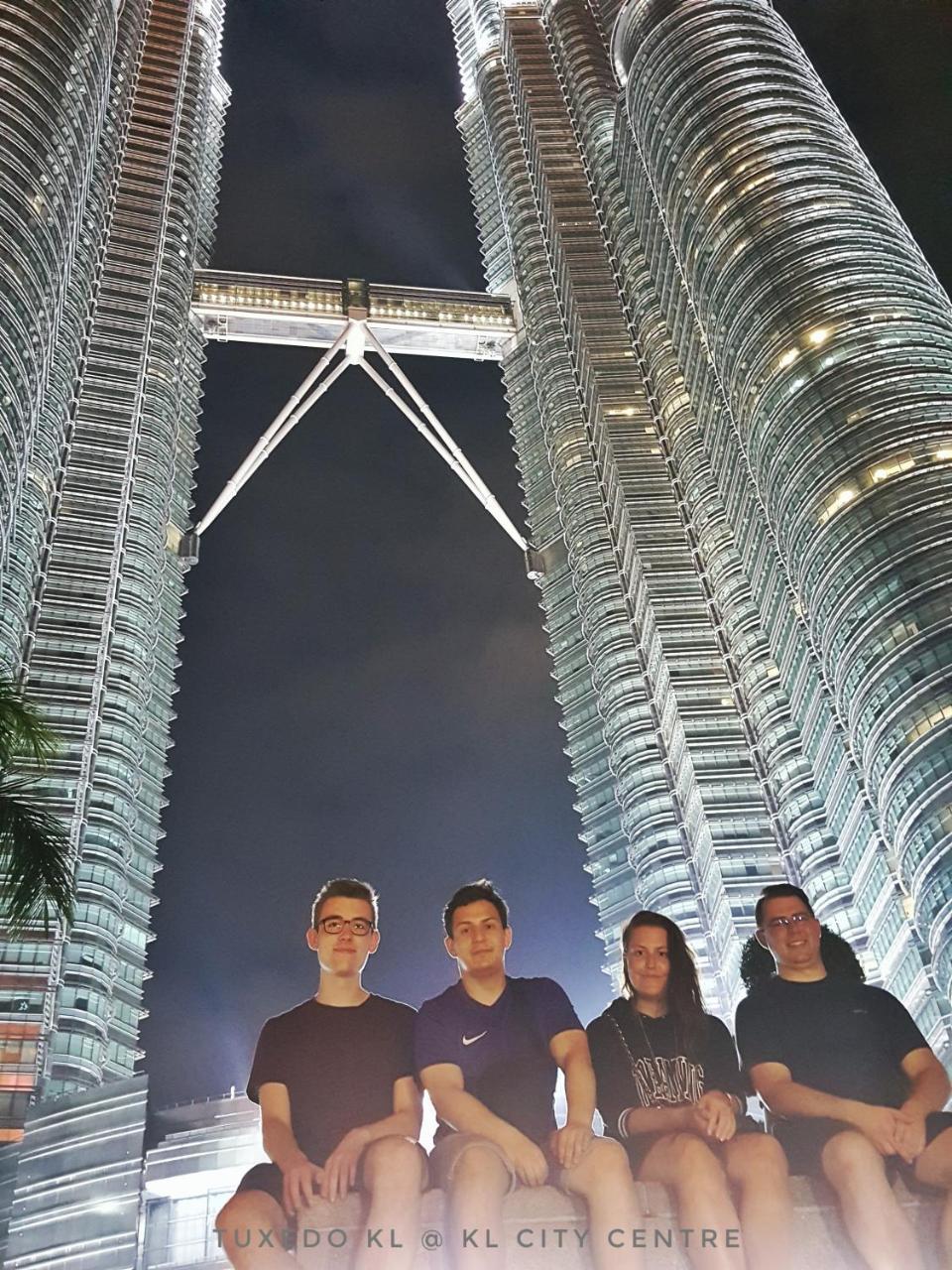 Tuxedo Kl No.1 Rooftop Pool W Skyscraper Views Hotel Kuala Lumpur Zewnętrze zdjęcie